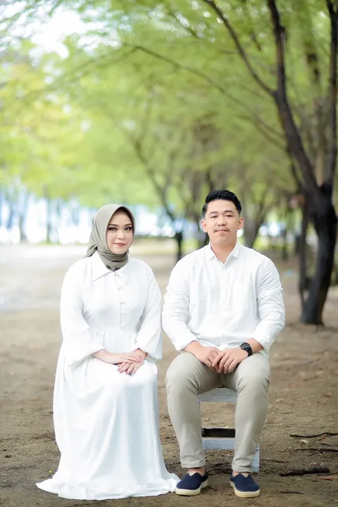 Foto sampul undangan Mohamad & Rapina