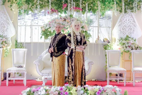 Foto sampul undangan Steven Johanes & Ester Ruth