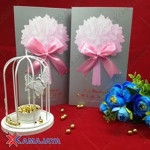 Foto sampul undangan Sari & Ipul