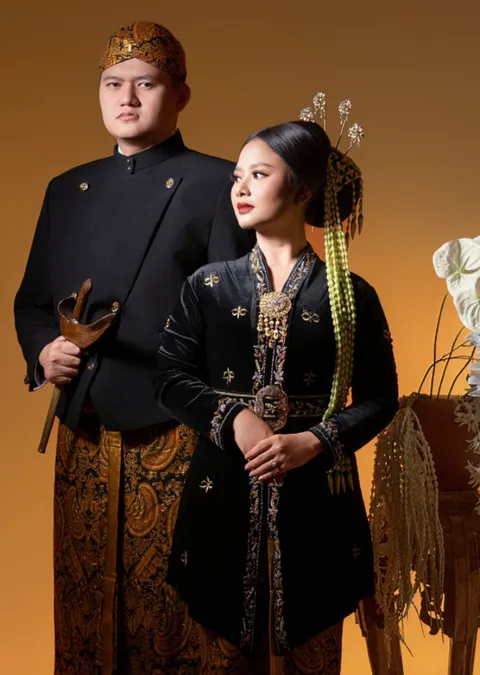Foto sampul undangan Dimas & Sarwendah