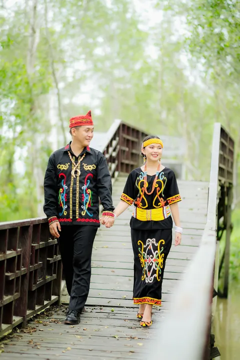 Foto sampul undangan Erra & Edo