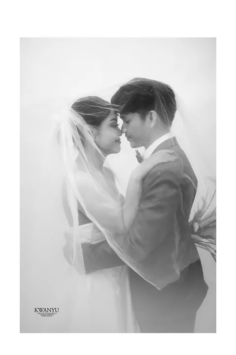 Foto sampul undangan Tessa & Kevin