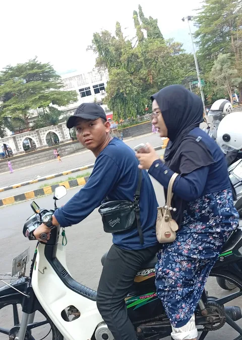 Foto sampul undangan Hilman & Titi