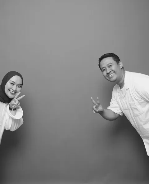 Foto sampul undangan Annis & Agis