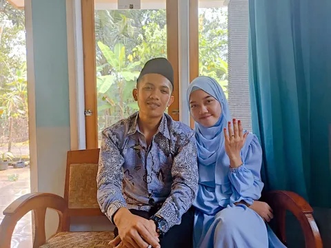 Foto sampul undangan Nia & Aan