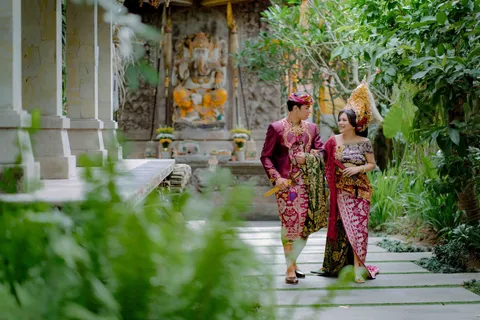 Foto sampul undangan Desi & Arnata