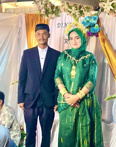 Foto sampul undangan Dinda & Sahrul