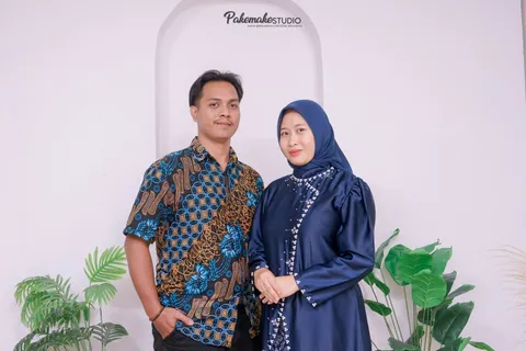 Foto sampul undangan Sintia & Ahmad