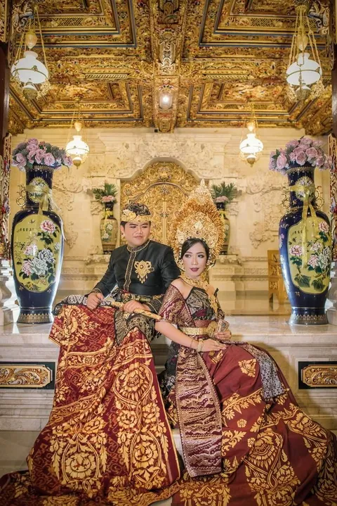 Foto sampul undangan Octa & Raka