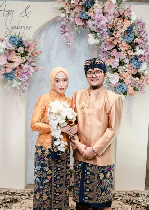 Foto sampul undangan Syahrier & Ayu