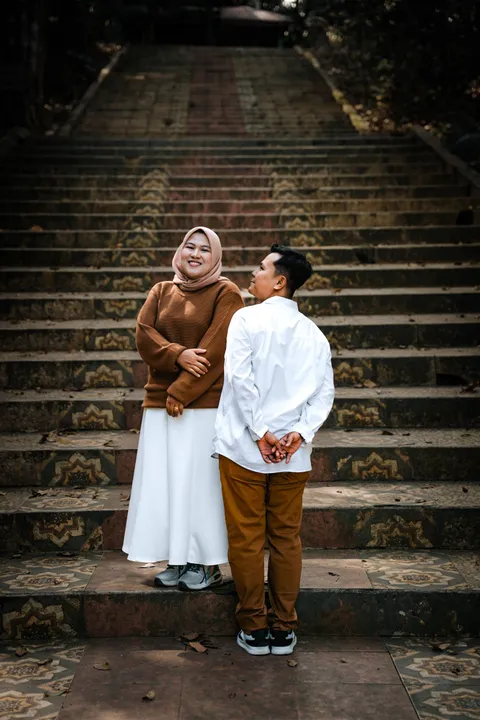 Foto sampul undangan Feri Susanto & Nurul Azanna, S.Tr.T