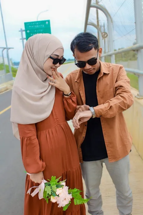Foto sampul undangan Devi & Dodi
