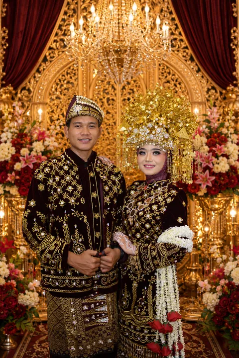 Foto sampul undangan Indah & Denny