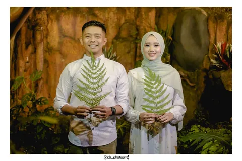 Foto sampul undangan Purwanti & Fajar