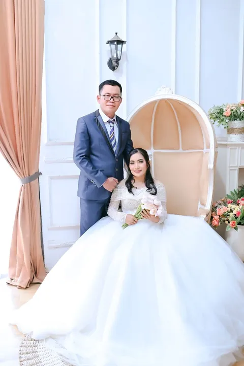 Foto sampul undangan Markus & Adolfina