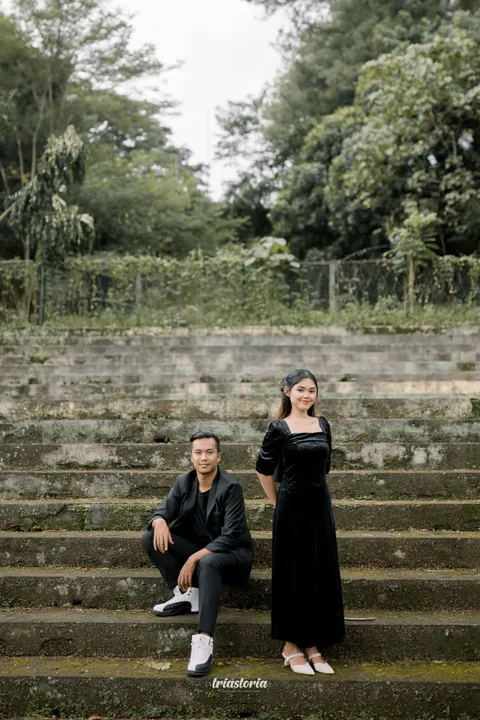 Foto sampul undangan Ika & Johan