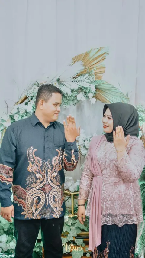 Foto sampul undangan Arief & Ririn