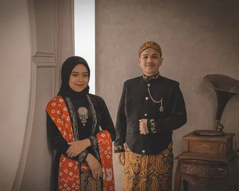 Foto sampul undangan Tio & Rida