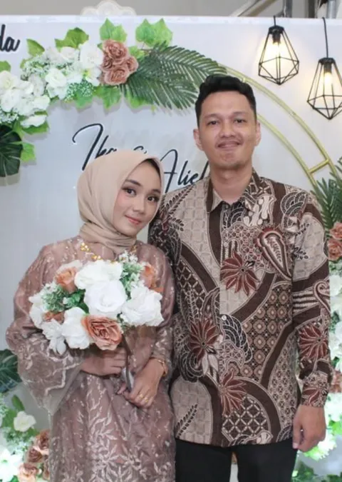 Foto sampul undangan Ika & Alief