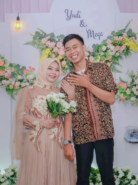 Foto sampul undangan Yudi & Mega