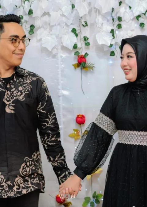 Foto sampul undangan Anju & Adi