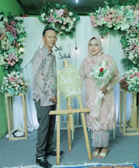 Foto sampul undangan Soleh & Siti