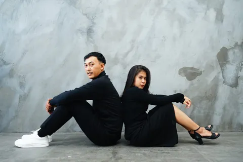 Foto sampul undangan Hari & Yunita