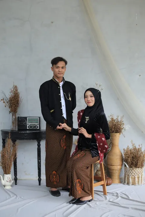 Foto sampul undangan Budi Iswanto & Yulianti