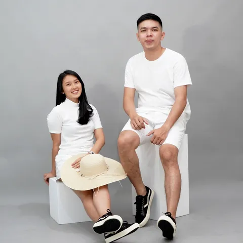 Foto sampul undangan Wina & Yudhi