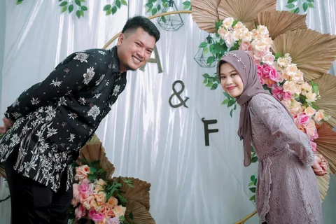 Foto sampul undangan Fifi & Adyt