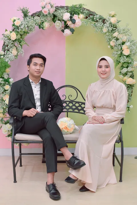 Foto sampul undangan Karmilah & Risaldi