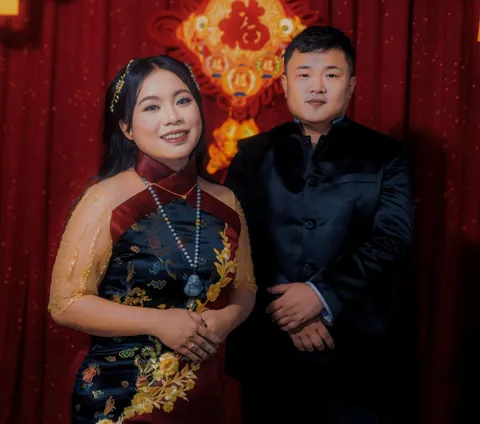 Foto sampul undangan Lei & Yola