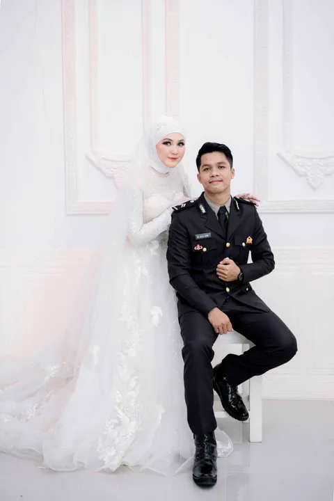 Foto sampul undangan Ananda & Azmi