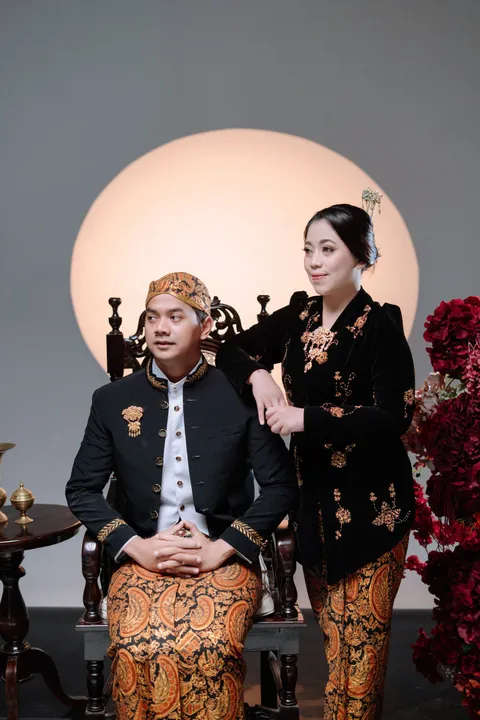 Foto sampul undangan Roullee & Wydha