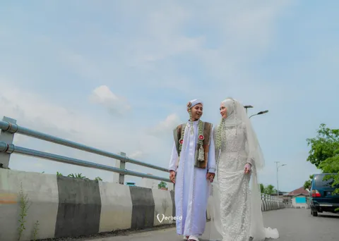 Foto sampul undangan Nisa & Rofiq