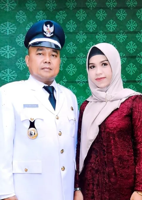 Foto sampul undangan Khusni & Juwita