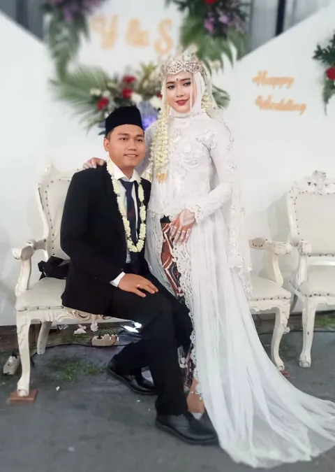 Foto sampul undangan Singgih Ariyanto & Yolanda Sari