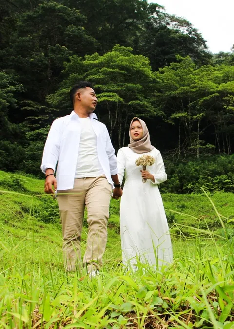 Foto sampul undangan Reyhan & Mutiara