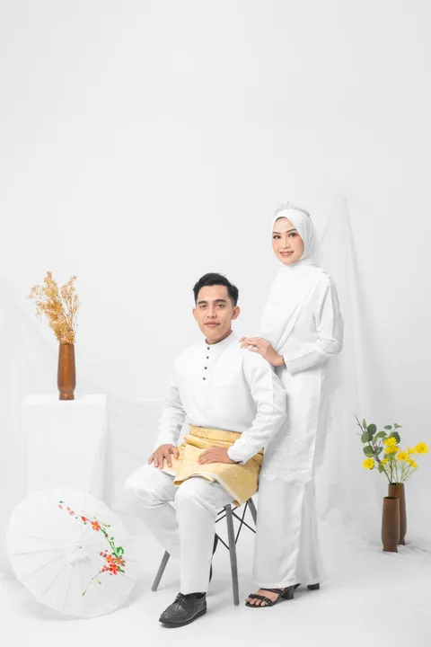 Foto sampul undangan Amin & Mardo