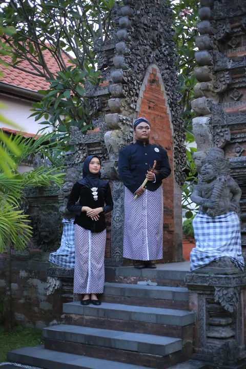 Foto sampul undangan Rio & Irma