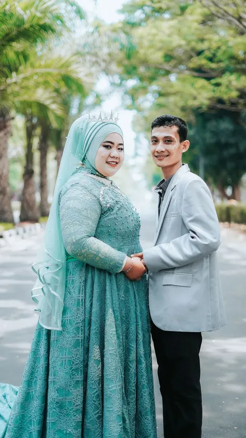 Foto sampul undangan Dian & Vina