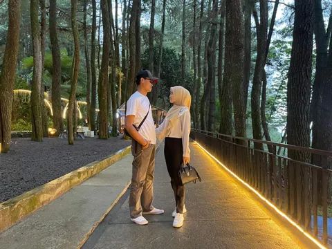 Foto sampul undangan Herry & Reren