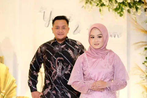 Foto sampul undangan Harun & Yuni