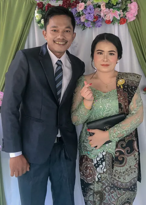 Foto sampul undangan Nora & Erwin