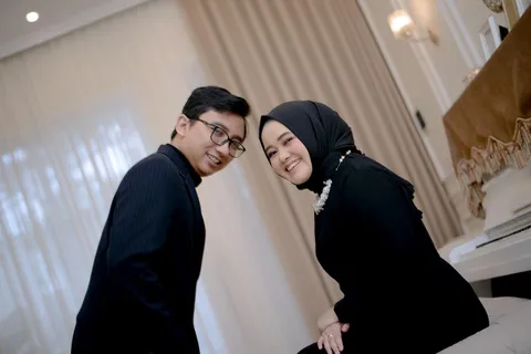 Foto sampul undangan Zenna & Annisa