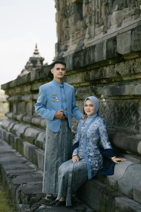 Foto sampul undangan Yudha & Efi