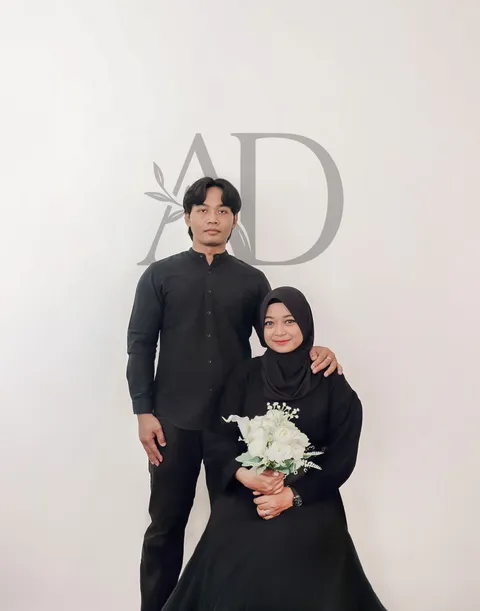 Foto sampul undangan Dwi & Anton