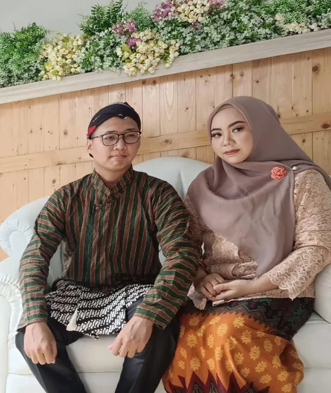 Foto sampul undangan Fahmi & Yuni