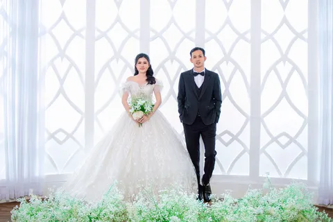 Foto sampul undangan Sellyanti & Vincent