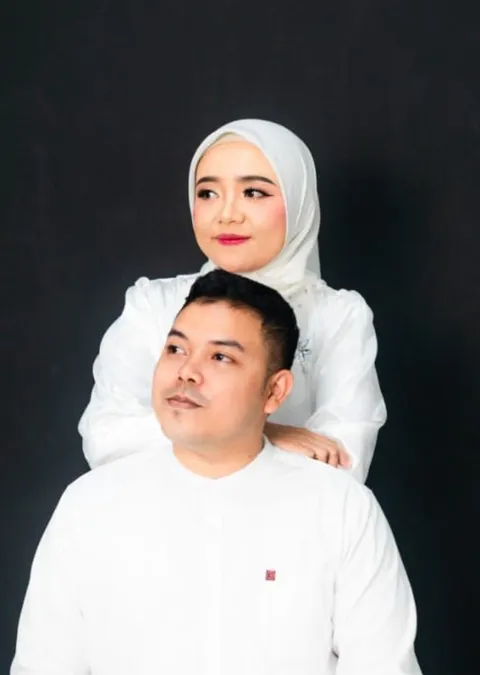 Foto sampul undangan Suci & Adit